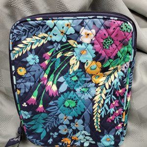VERA BRADLEY TABLET CARRIER 8 X 10
